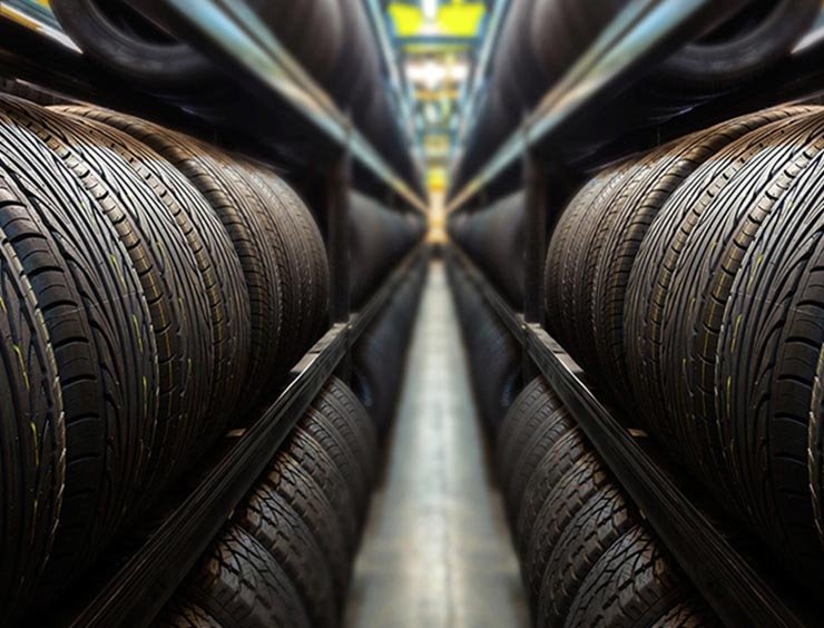 L’uso dei pneumatici invernali sostituisce l’impiego delle catene?